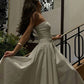 Robe de bal longue en satin, coupe trapèze, sans bretelles, C4967