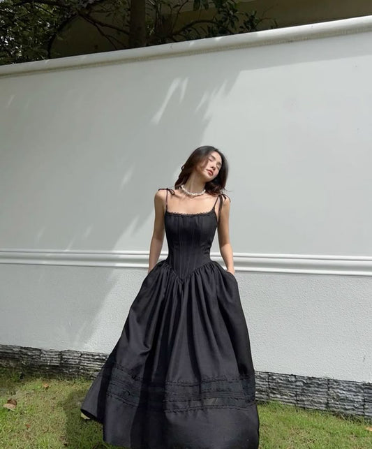 Robe de bal longue en satin noir, élégante, coupe trapèze, bretelles spaghetti, C5013