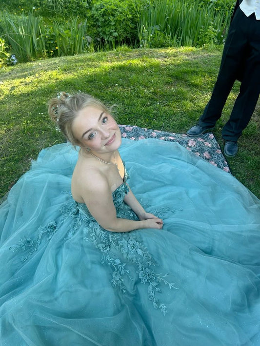 Robe de bal longue en tulle, coupe trapèze, sans bretelles, avec appliques, C5083