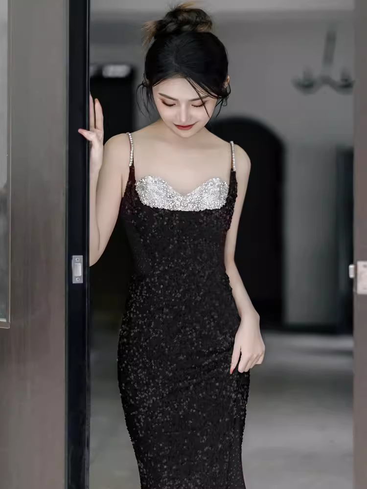 Bretelles sirène sexy paillettes robes de bal noires C50