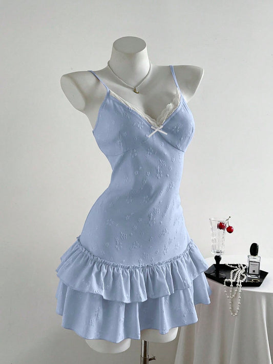 Pretty A Line Spaghetti Straps Satin Lace Tiered Short Homecoming Dress 19th Birthday Outfits C5117