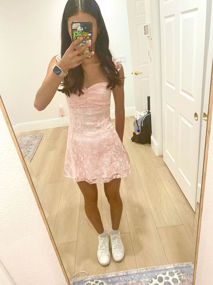 Lovely A Line Spaghetti Straps Lace Short Homecoming Dress 17th Birthday Outfits C5158