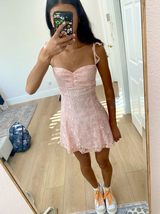 Lovely A Line Spaghetti Straps Lace Short Homecoming Dress 17th Birthday Outfits C5158