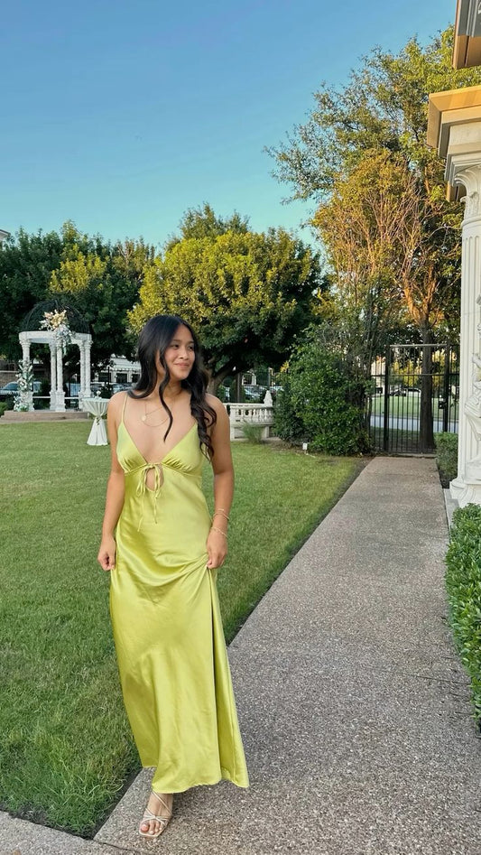 Robe de bal longue en satin à bretelles spaghetti et ligne A C5211