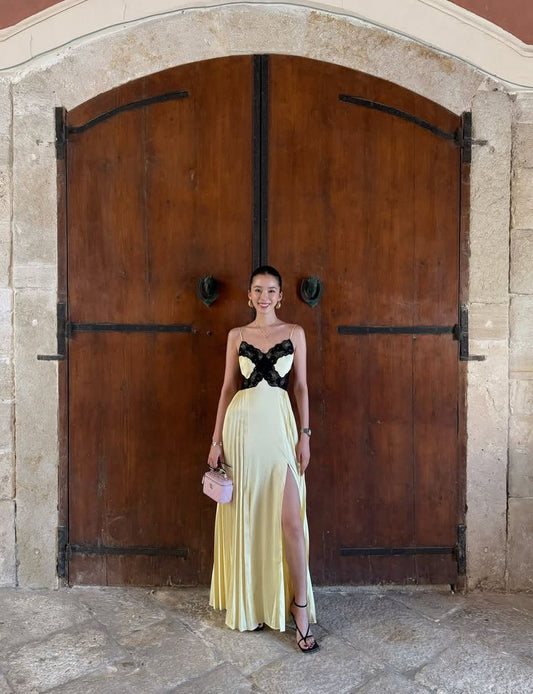 Robe de bal longue en satin à bretelles spaghetti et fente en dentelle, style trapèze, modeste, C5315