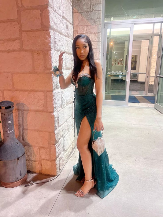 Robe de bal longue en satin vert foncé, style sirène, décolleté en cœur, paillettes, perles, fente latérale, C5379