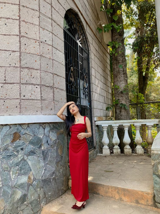 Robe de bal élégante sirène carrée bordeaux en satin longue robe formelle C5382