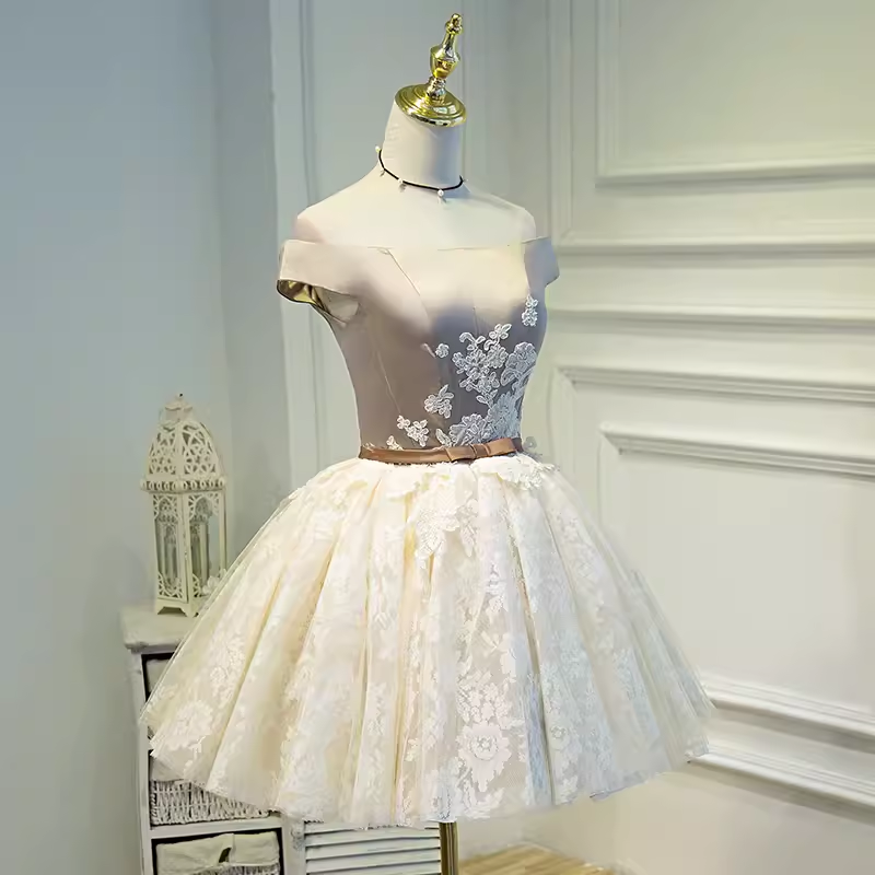 Robe de bal élégante, épaules dénudées, tenues d'anniversaire, robes de soirée en Tulle, C549