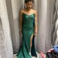 Robe de bal longue fendue en satin vert foncé, style sirène, sans bretelles, à sequins, C5633