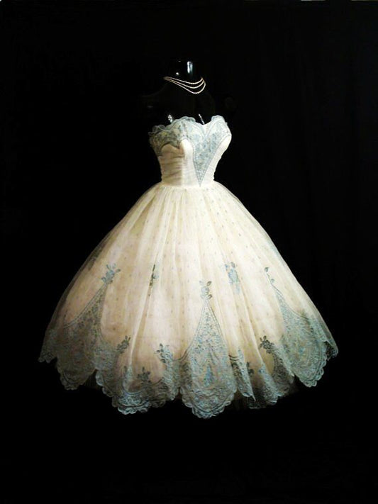 Chic Ball Gown Strapless Tulle Lace Short Homecoming Dress 17th Birthday Outfits C5693