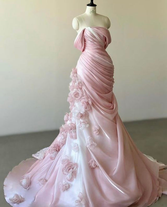 Robe de bal longue en satin plissé à épaules dénudées et ombrée style sirène avec appliques C5702