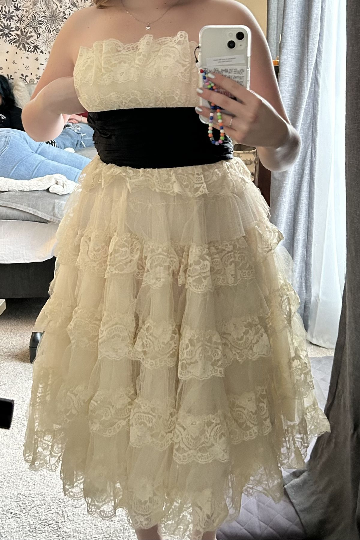 Robe de bal courte en dentelle sans bretelles pour les 16 ans, tenue d'anniversaire C5720