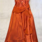 Superbe robe de bal longue en satin à bretelles spaghetti et volants en mousseline de soie avec perles C5757