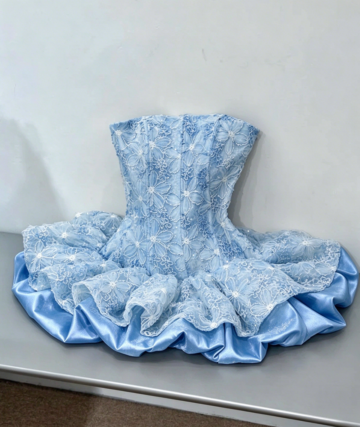 Pretty Ball Gown Strapless Satin Lace Short Homecoming Dress 17th Birthday Outfits C5809