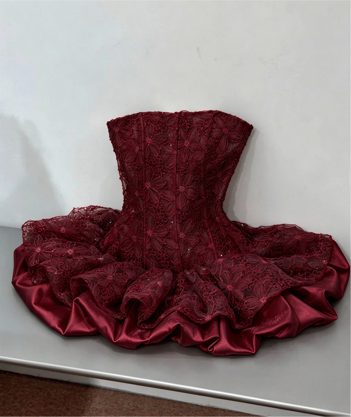 Pretty Ball Gown Strapless Satin Lace Short Homecoming Dress 17th Birthday Outfits C5809