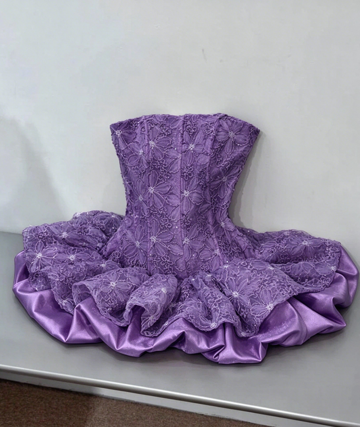 Pretty Ball Gown Strapless Satin Lace Short Homecoming Dress 17th Birthday Outfits C5809