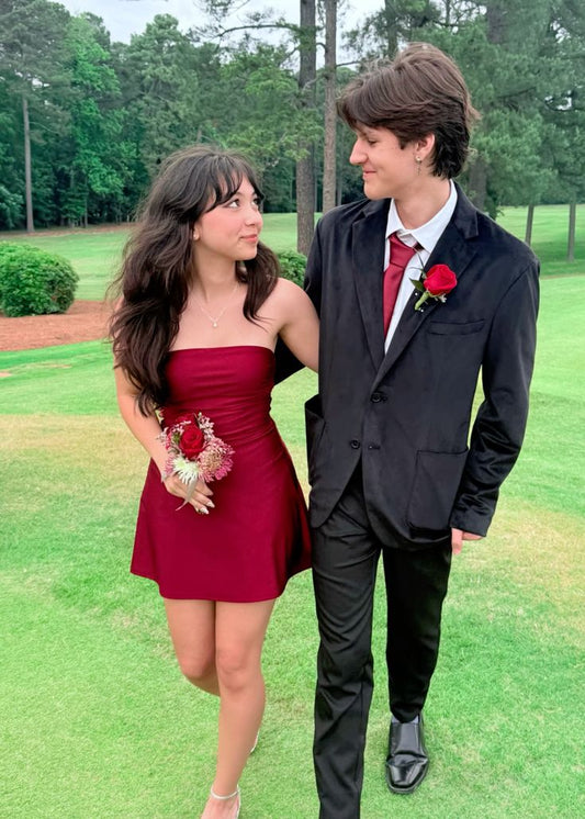 Style Simple A Line Strapless Burgundy Satin Short Homecoming Dress 19th Birthday Outfits C5819