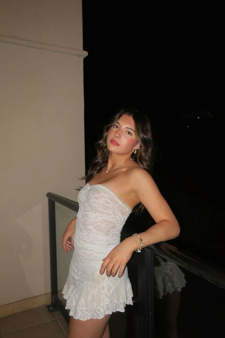 Charming A Line Strapless Lace Short Homecoming Dress 21th Birthday Outfits C5952