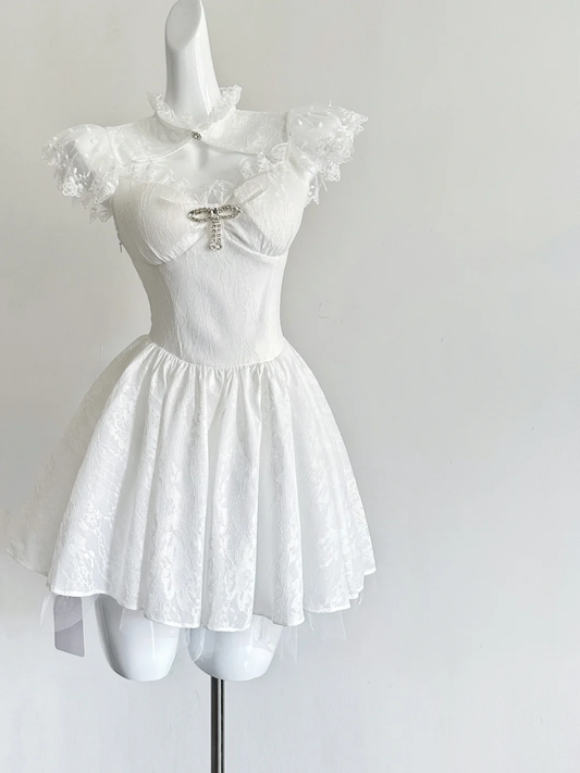 Princess White A Line Satin Lace Short Homecoming Dress 19th Birthday Outfits C5965