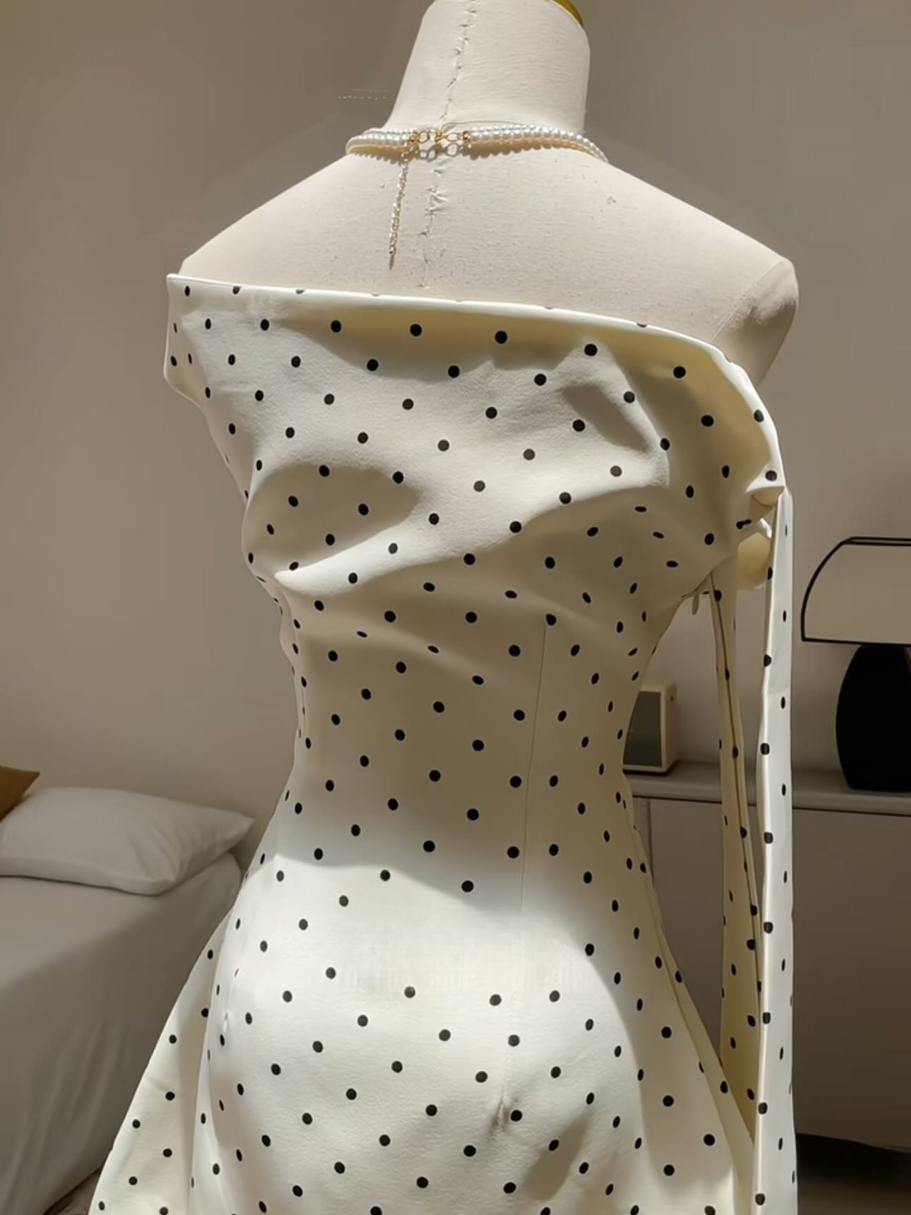 Chic A Line Off The Shoulder Polka Dots Satin Short Homecoming Dress 19th Birthday Outfits C6040