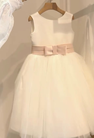 Pretty Ball Gown Satin Tulle Back With Bow Knot Flower Girl Dress C6055