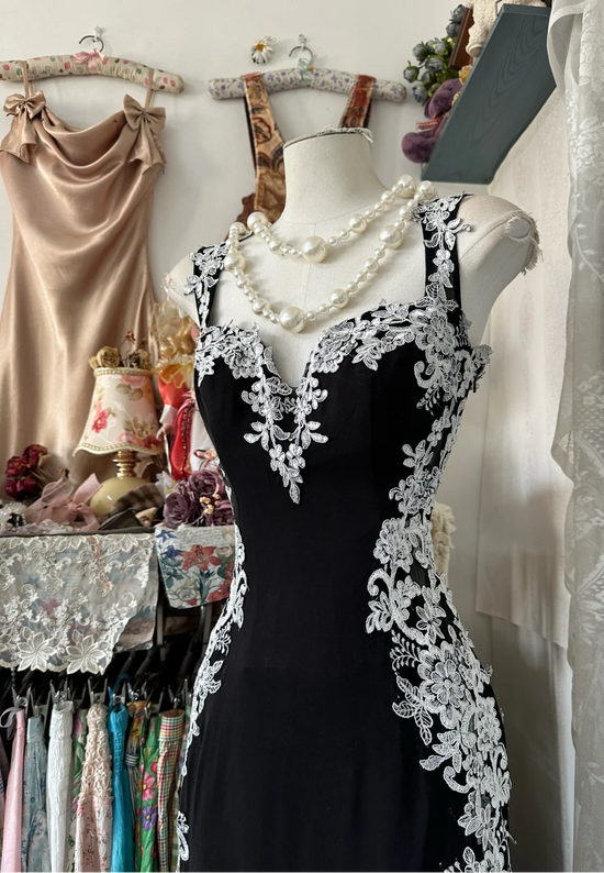 Long Mermaid Sweetheart Satin Lace Graduation Formal Prom Dresses main image 1