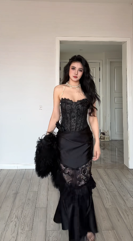 Sexy Sheath Black Mermaid Strapless Satin Lace Long Prom Dress, Evening Dress C6200