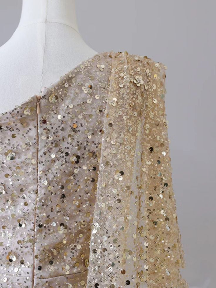 Robe de bal longue sirène dorée à une épaule et fente, ornée de sequins, référence C6215