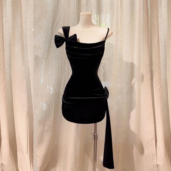 Robe fourreau courte en velours noir, Chic, tenue de soirée pour 18e anniversaire, C626