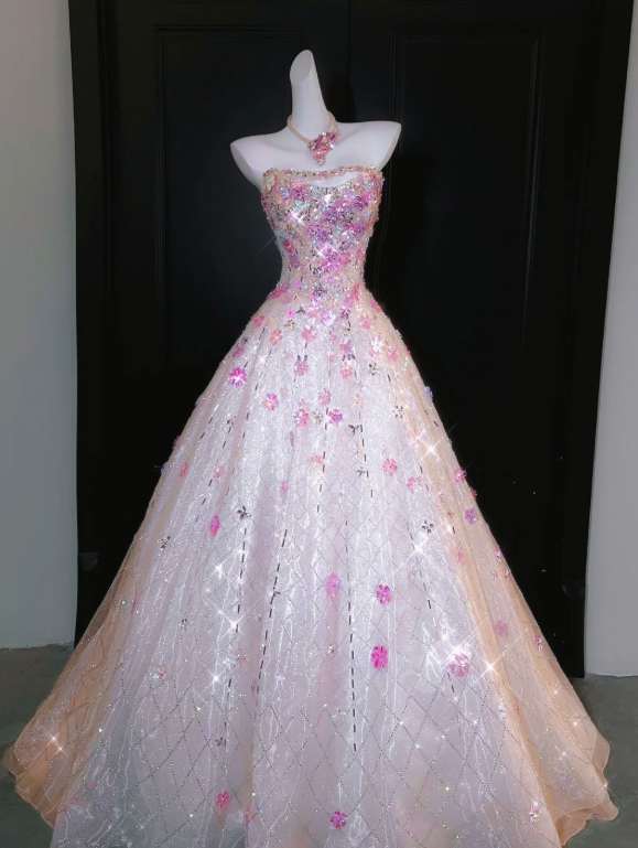 Magnifique robe de bal longue sans manches, en tulle brillant, coupe trapèze, sans bretelles, à sequins et à motifs floraux, référence C6302