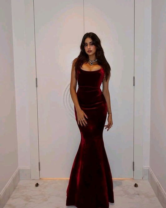 Robe de bal longue sirène en velours bordeaux, sans manches, à fines bretelles spaghetti, modèle C6363