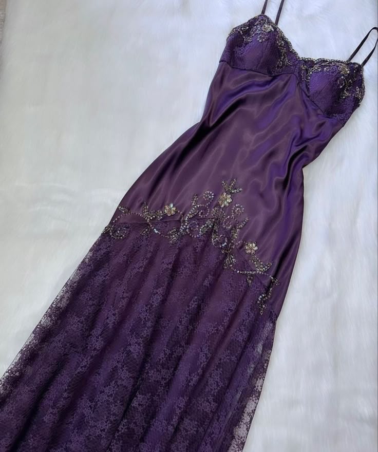 Robe de bal longue sirène à fines bretelles, en satin et dentelle ornée de perles, sans manches, référence C6396