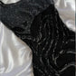 Robe de bal longue sirène noire chic à fines bretelles, en mousseline de soie ornée de sequins et de perles, sans manches, référence C6398