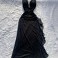 Robe de bal longue sirène noire sexy en mousseline à volants et dos nu, sans manches, référence C6399