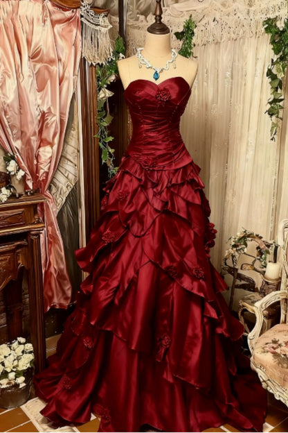 Robe de bal longue vintage bordeaux, coupe trapèze, en satin, sans manches, décolleté cœur, référence C6433