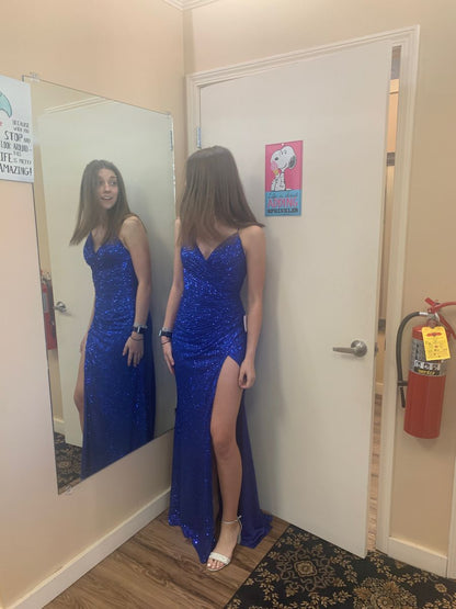 Robe de bal longue sirène à paillettes, bretelles spaghetti, sequins bleu roi, fente, sans manches, référence C6436