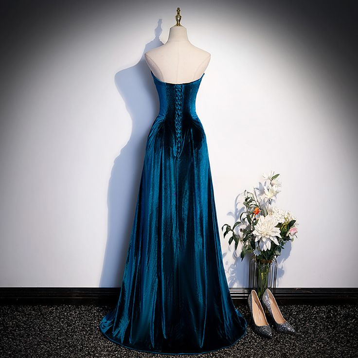 Robe de bal longue en velours à décolleté cœur et perles, sans manches, modèle Obsession C6457