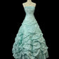 Robe de bal longue vert menthe à fines bretelles, en satin orné de perles, sans manches, référence C6462
