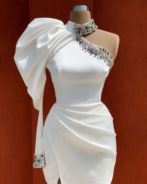 Jolie robe de soirée courte en Satin blanc, asymétrique épaule dénudée, tenue de 19e anniversaire, C665