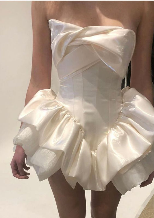 Jolie robe de bal sans bretelles en Satin blanc, robe courte de retour, tenues de 19e anniversaire, C666