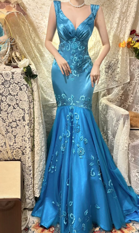 Robe de bal longue sirène charmante, épaules dénudées, broderie satinée, robe de soirée C6735