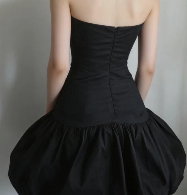 Cute Black A Line Sweetheart Satin Short Homecoming Dress 19th Birthday Outfits C6738
