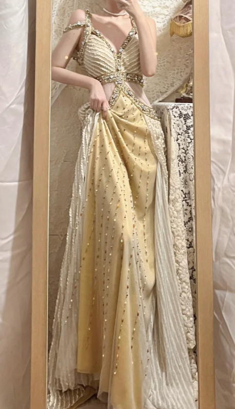 Magnifique robe de bal longue en tulle à col V et perles, coupe trapèze, référence C6740