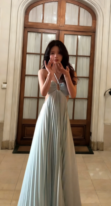 Robe de bal longue chic en satin plissé trapèze, robe de soirée C6756