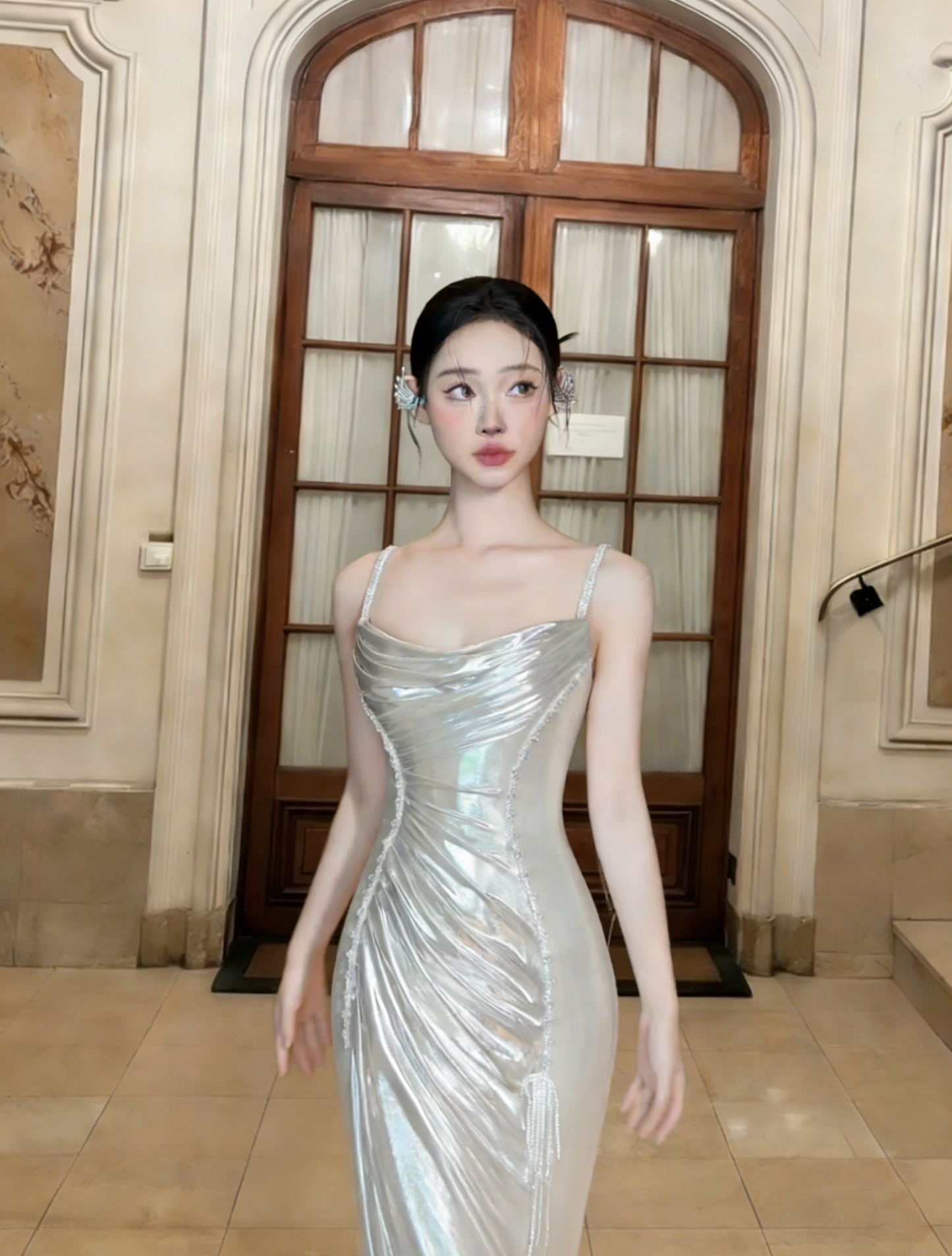 Robe de bal longue en satin à fines bretelles, style sirène, référence C6758