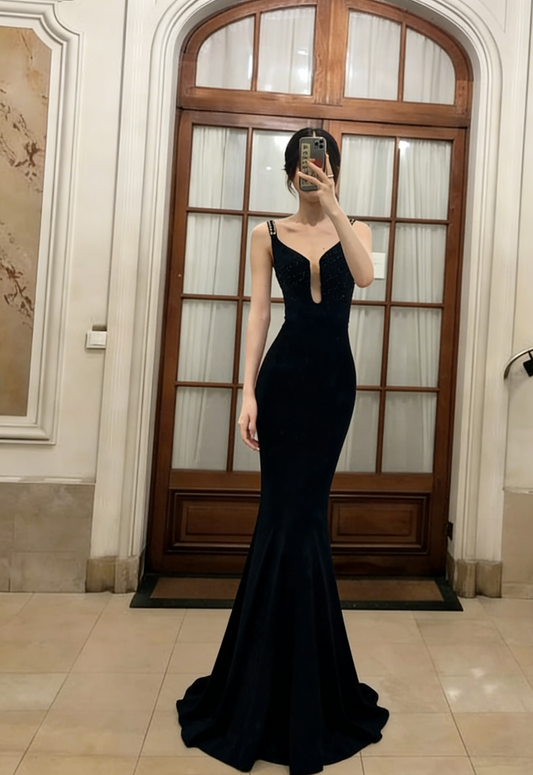Robe de bal longue en satin noir à fines bretelles, style sirène, référence C6799
