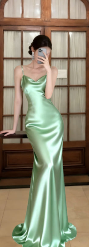 Robe de bal longue élégante sirène à fines bretelles en satin, robe de soirée C6857