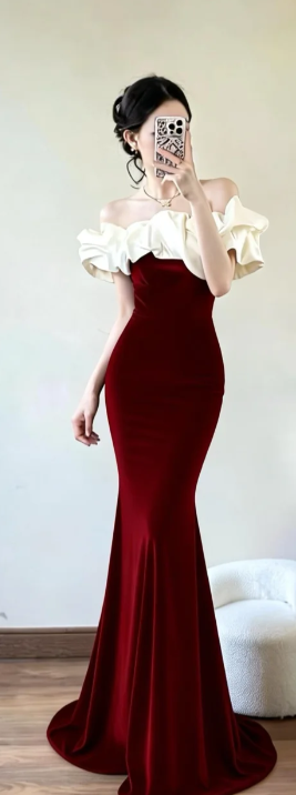 Robe de bal longue sirène bordeaux élégante en satin à épaules dénudées, robe de soirée C6860