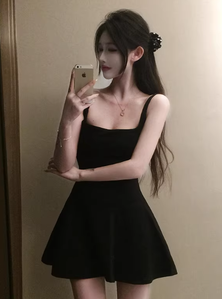 French-style spaghetti strap dress, elegant little black dress, summer short dress C7014