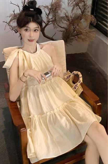 French sweet sleeveless halter neck A-line princess short dress C7020